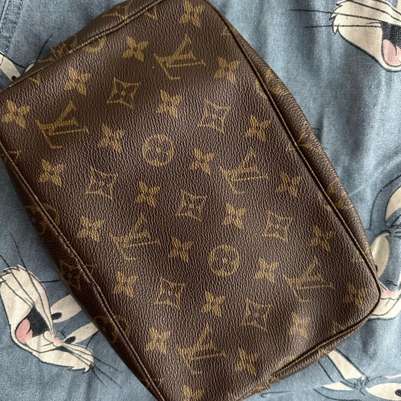 Authentic Vintage Monogram Pouch Louis Vuitton Toiletry 23 - Picture 13 of 14